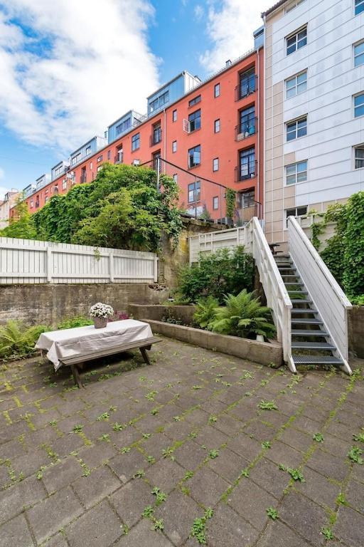 Lovely Central Apartment With Two Large Bedrooms Nearby Oslo Opera, Vis A Vis Botanical Garden Екстериор снимка